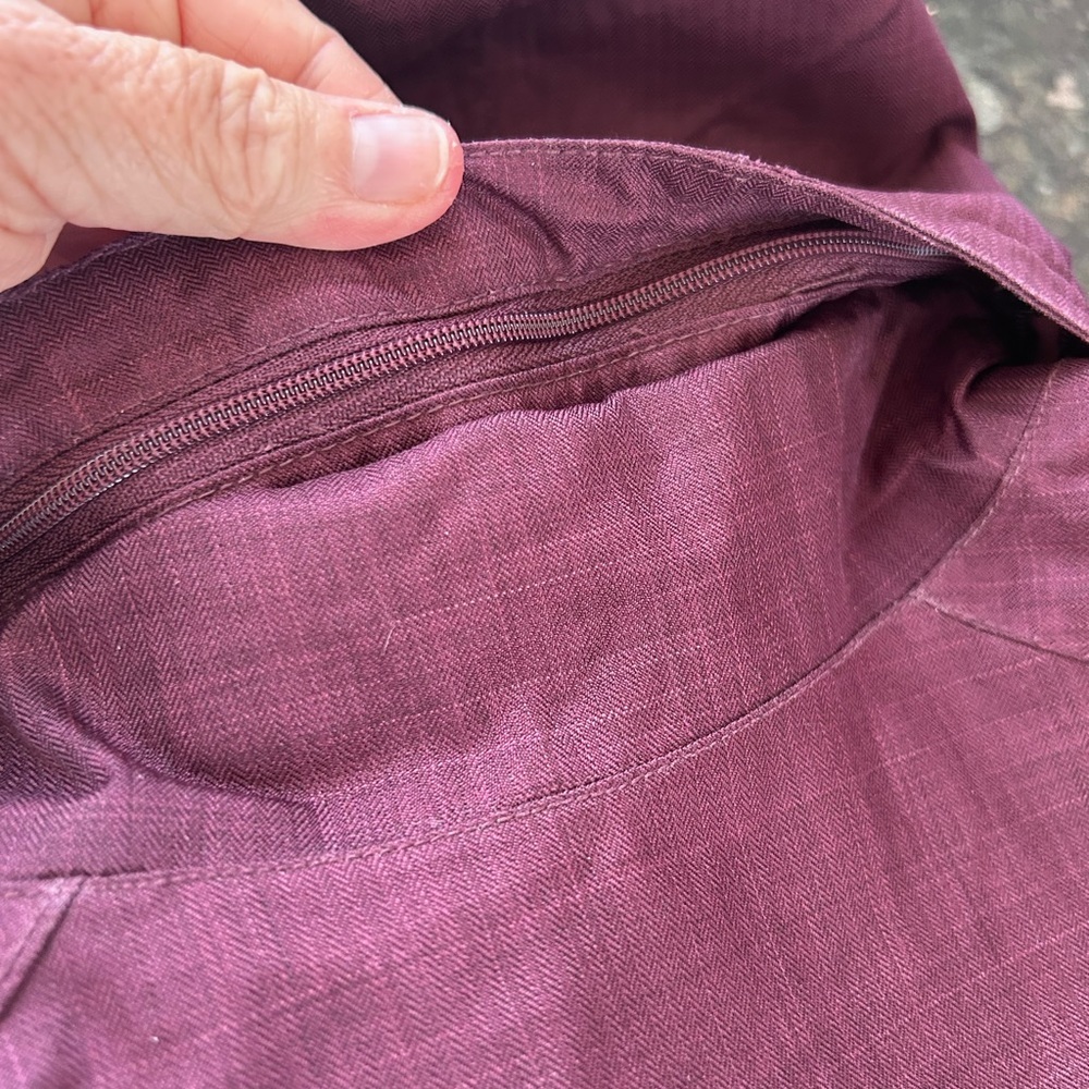 Cloudveil Primaloft ski/winter coat. Pockets. Zip off hood. Venting. Purple. EUC - Picture 8 of 16